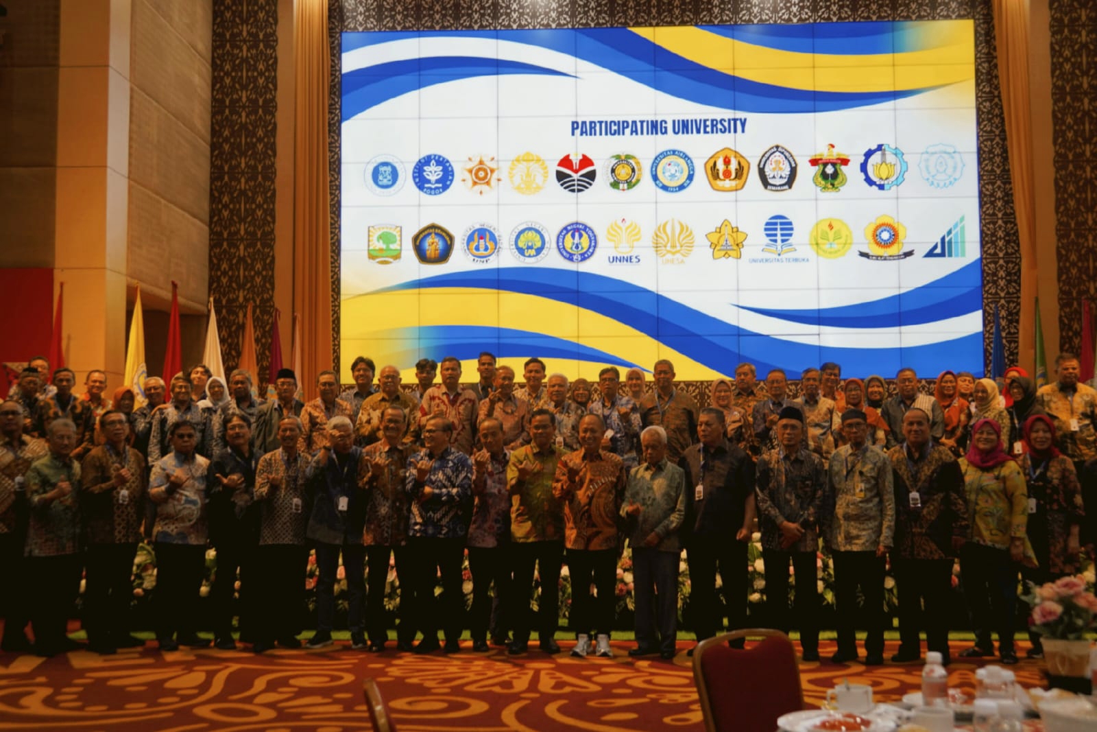 MWA Universitas Diponegoro Menghadiri Silaturahmi dan Rapat Kerja Forum Majelis Wali Amanat Perguruan Tinggi Negeri Badan Hukum Indonesia di Universitas Negeri Padang
